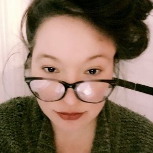 Meet your Posher, Maxine